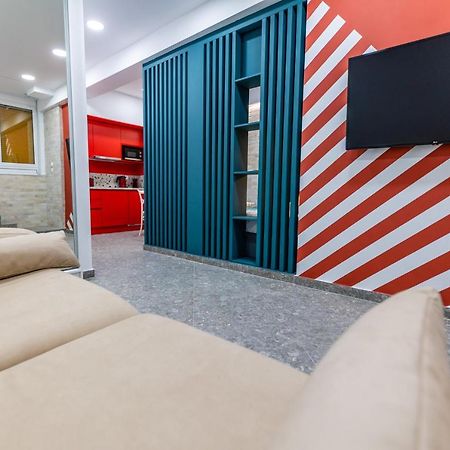 Bright Apartment In The Center Vipgreece Афины Экстерьер фото