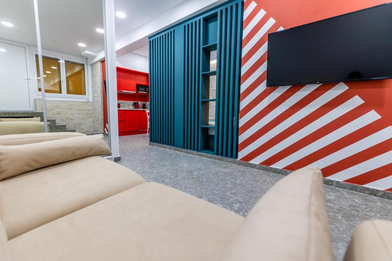 Bright Apartment In The Center Vipgreece Афины Экстерьер фото