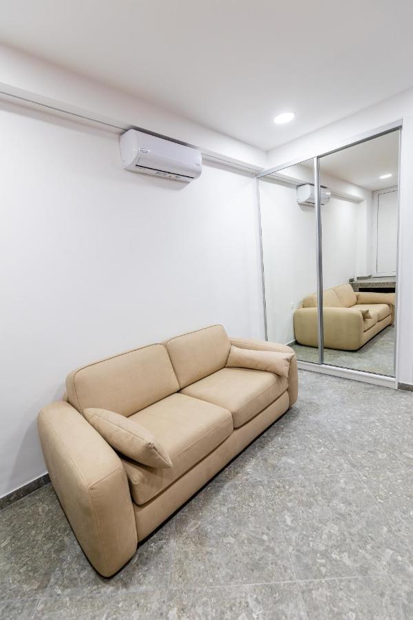 Bright Apartment In The Center Vipgreece Афины Экстерьер фото